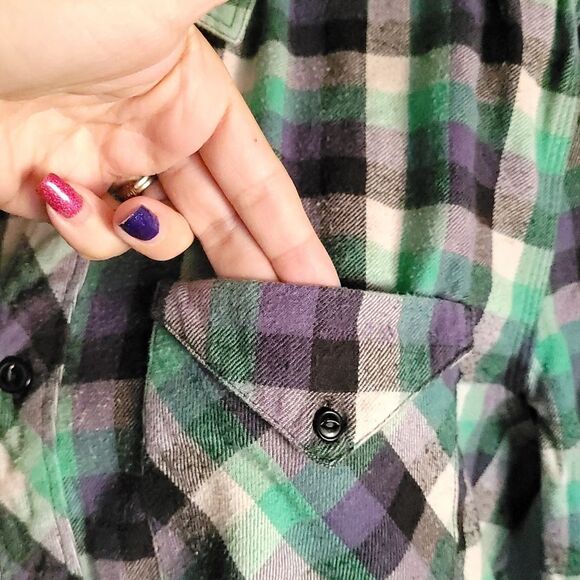 Levi’s Flannel button-down Green and Purple single pocket size Medium - Picture 6 of 12